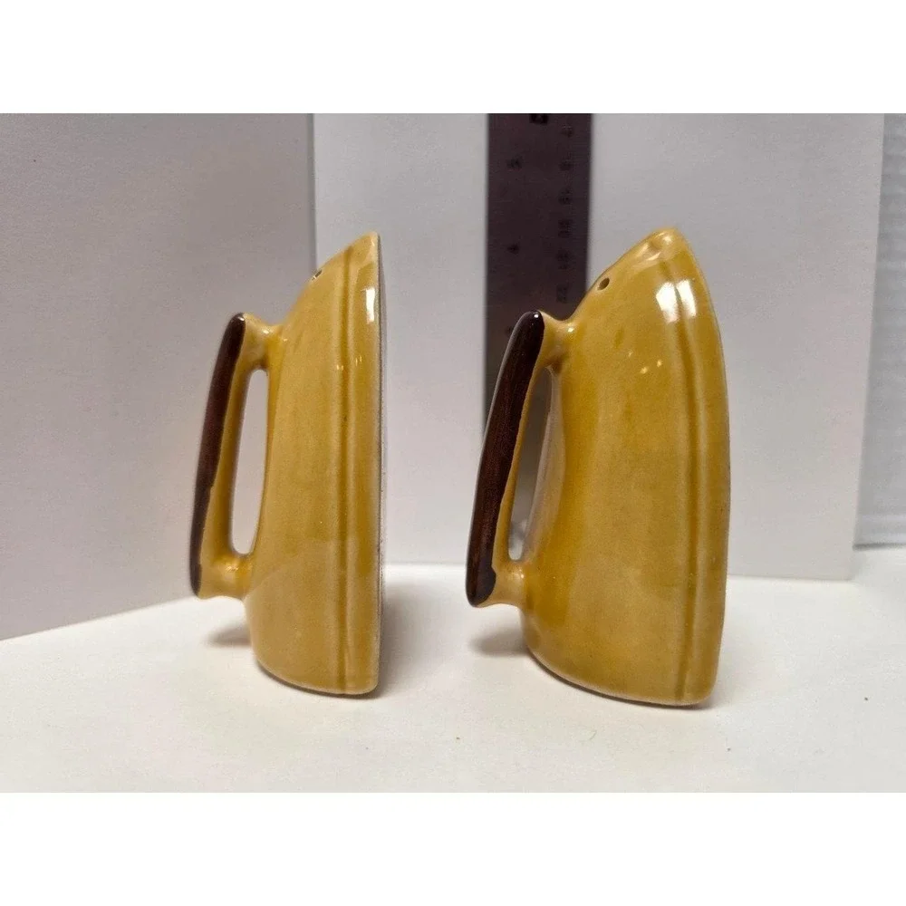 vintage souvenir salt and pepper shakers‎ like marigold yellow iron